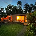 In With Hot Tub & Forest Dom wakacyjny Zelhem