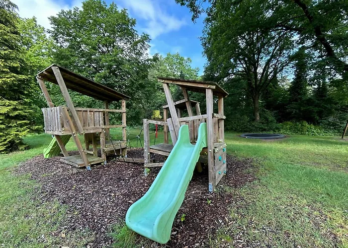 In With Hot Tub & Forest Dom wakacyjny Zelhem