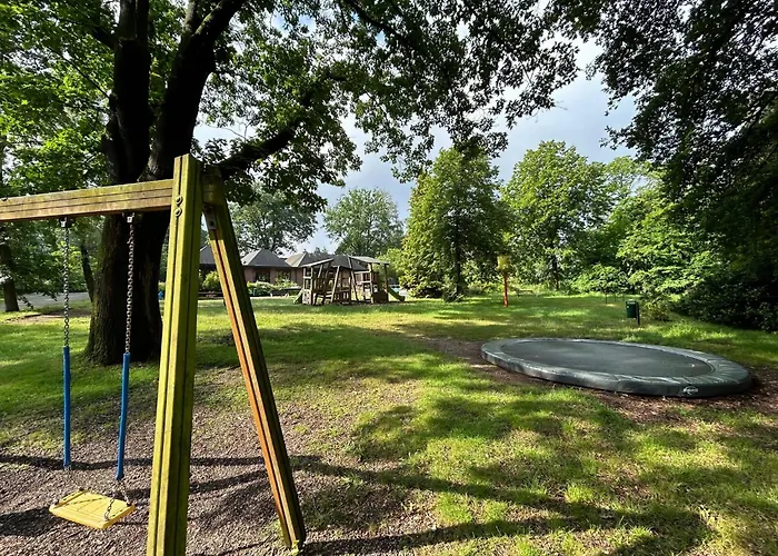 In With Hot Tub & Forest * 泽尔赫姆