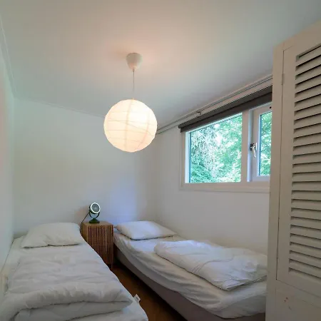 度假居 In With Hot Tub & Forest 泽尔赫姆